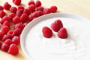 Read more about the article Domowe jogurty są lepsze od sklepowych