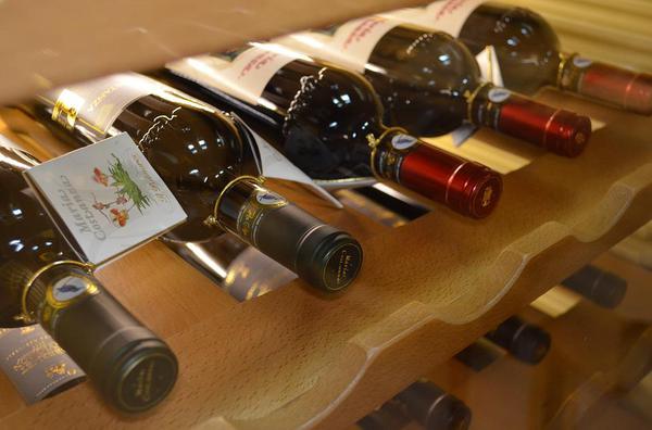 Read more about the article Cudowny sposób na przechowywanie wino