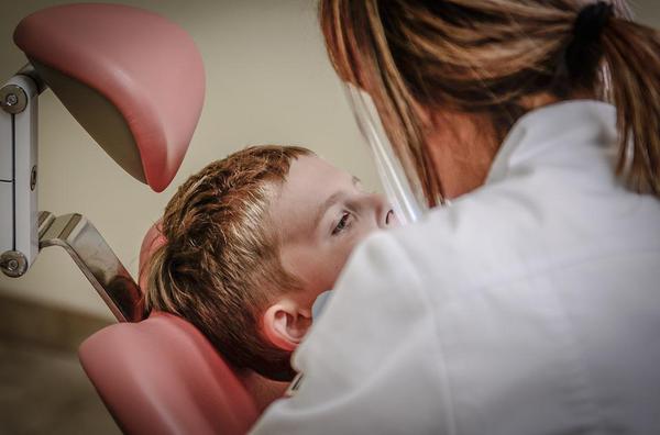 Read more about the article Dobry stomatolog zachowawczy dla dziecka